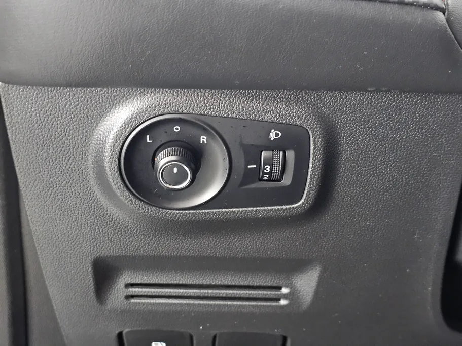 2022 MG ZS STD 