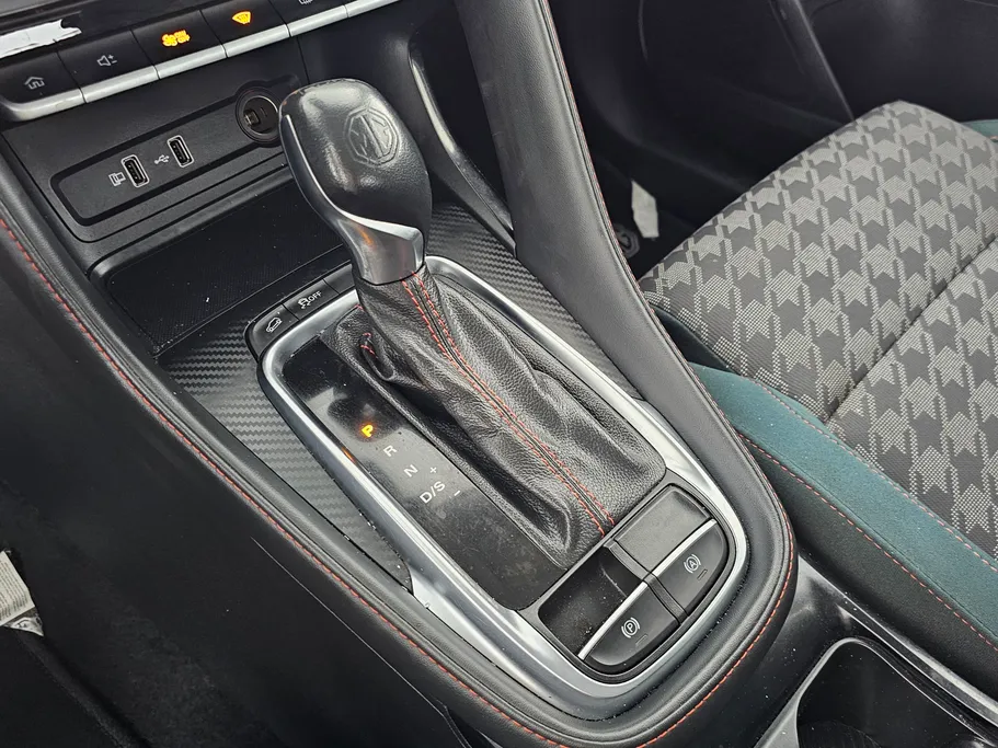2022 MG ZS STD 