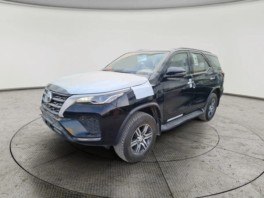 2025 Toyota Fortuner GX2 4x4 
