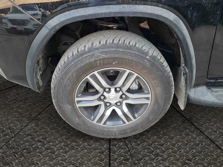 2025 Toyota Fortuner GX2 4x4 