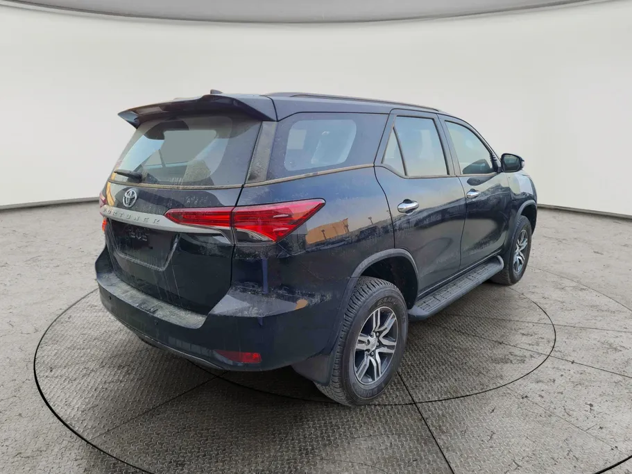 2025 Toyota Fortuner GX2 4x4 