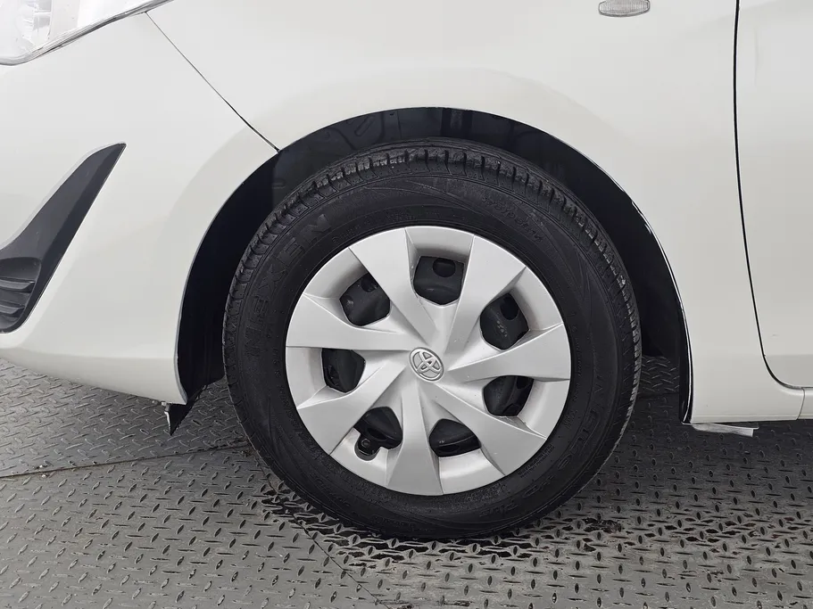 2020 Toyota Yaris  Y 