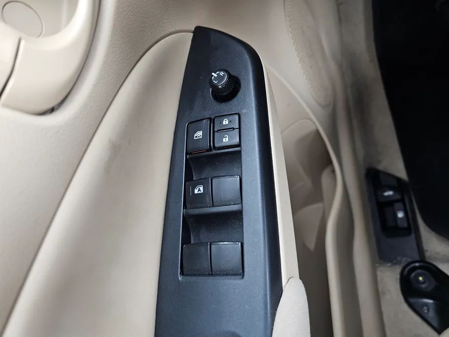 2020 Toyota Yaris  Y 