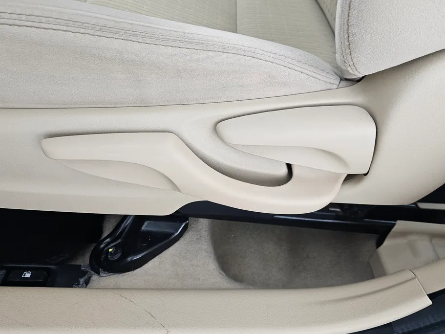 2020 Toyota Yaris  Y 