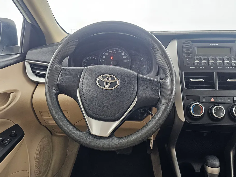 2020 Toyota Yaris  Y 