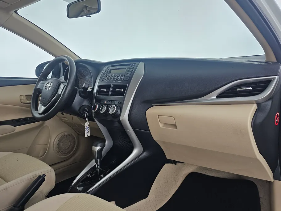 2020 Toyota Yaris  Y 