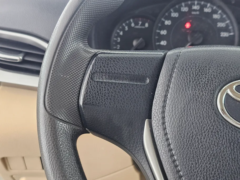 2020 Toyota Yaris  Y 