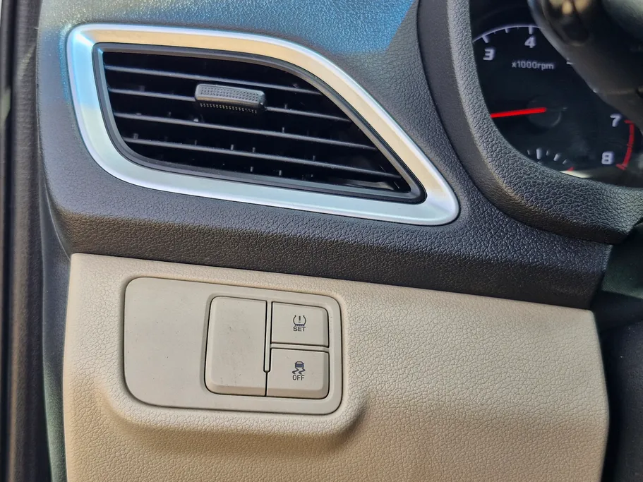 2022 Hyundai Accent Smart 