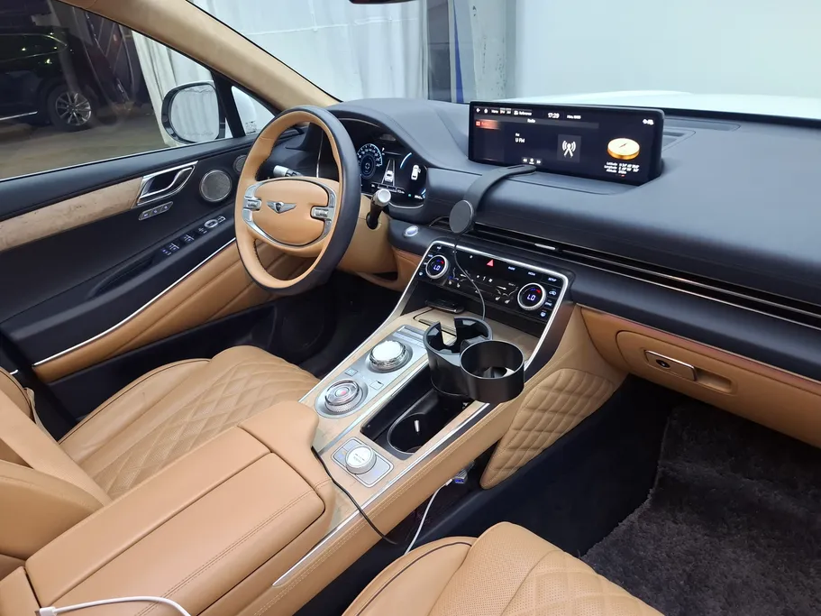 2023 Genesis GV80 Royal 