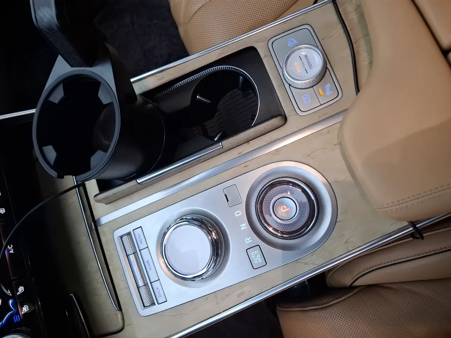 2023 Genesis GV80 Royal 