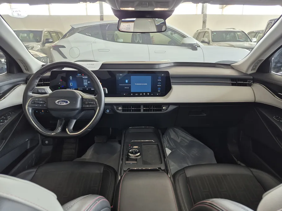 2023 Ford Taurus Trend 