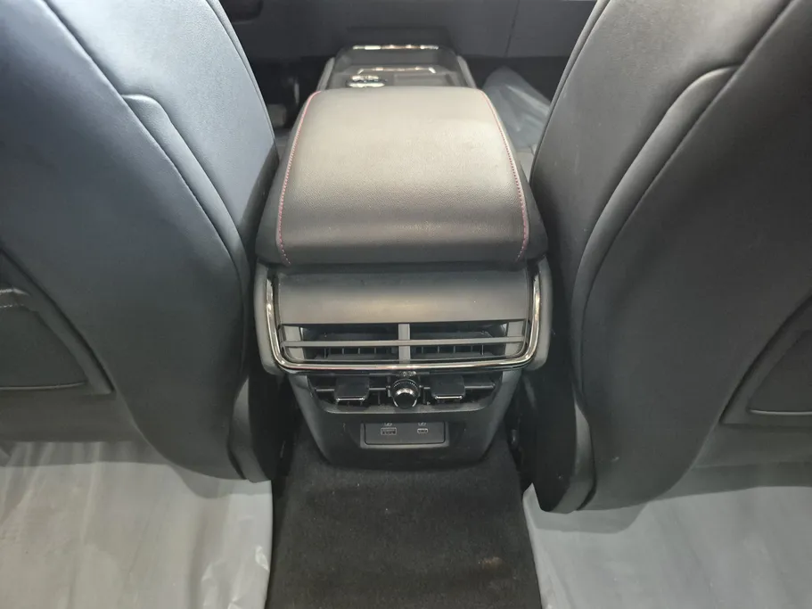 2023 Ford Taurus Trend 