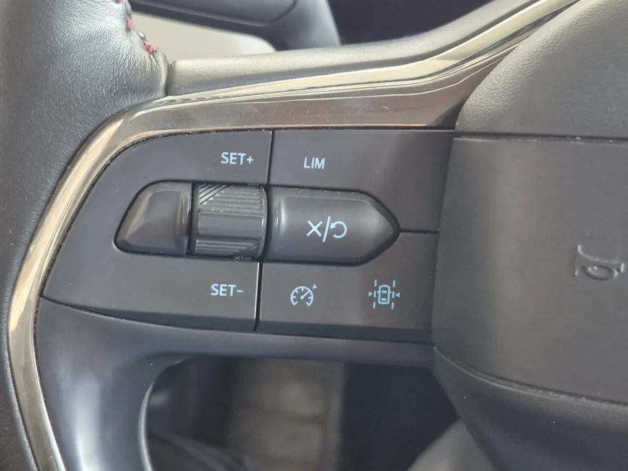 2023 Ford Taurus Trend 