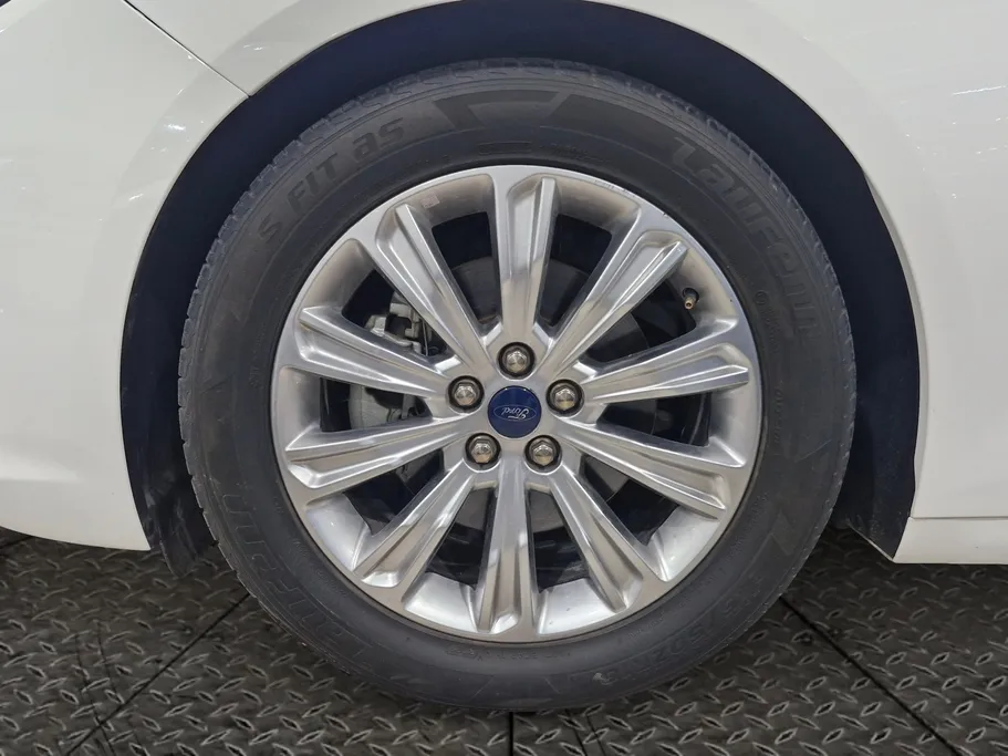 2021 Ford Taurus Ambiente 
