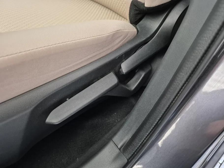 تويوتا يارس Y 2024 