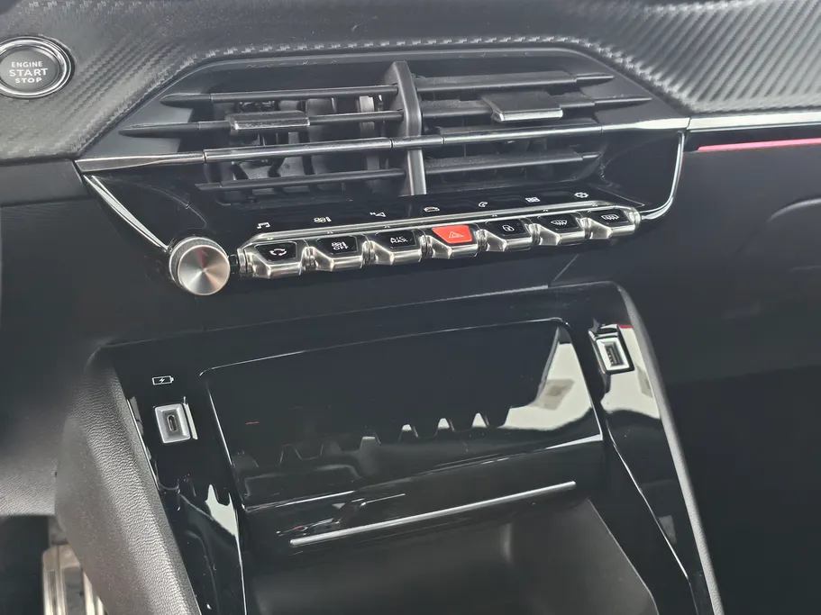 2022 Peugeot 2008 GT 