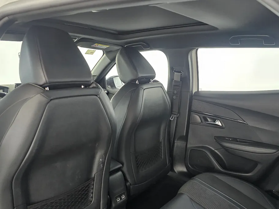 2022 Peugeot 2008 GT 