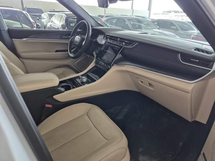2023 Jeep Grand Cherokee ليمتد 