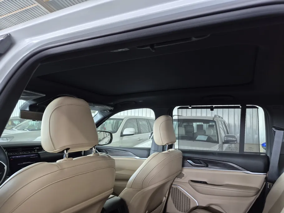 2023 Jeep Grand Cherokee ليمتد 