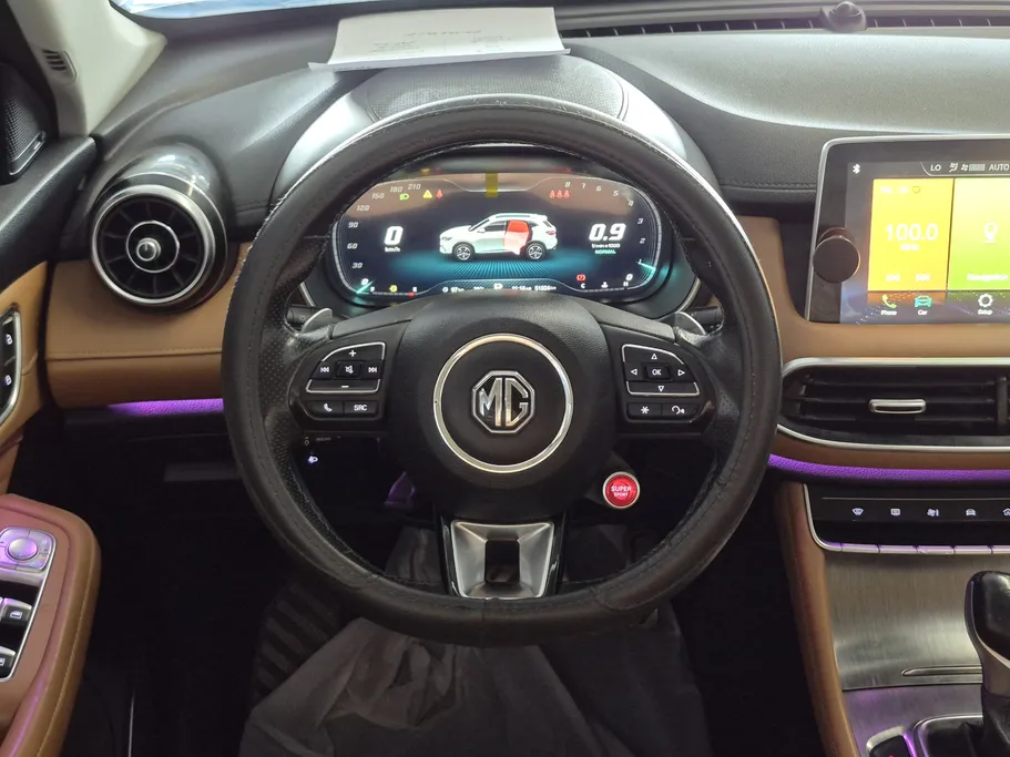 ام جي HS LUX 2021 