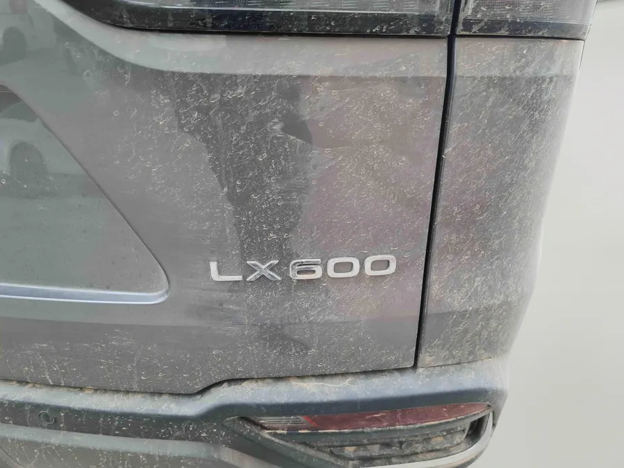 2025 Lexus LX 600 BB Elite 