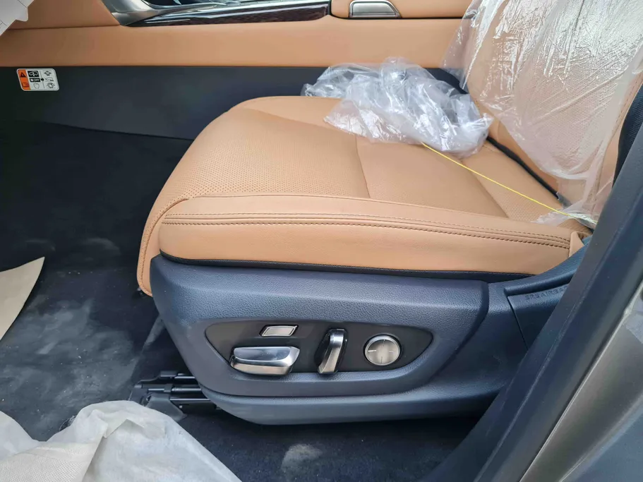 2025 Lexus LX 600 BB Elite 