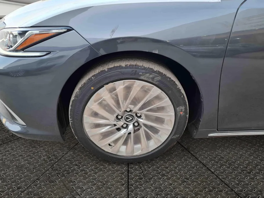 2025 Lexus ES 350 CC Elite 
