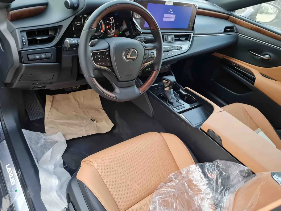 2025 Lexus ES 350 CC Elite 