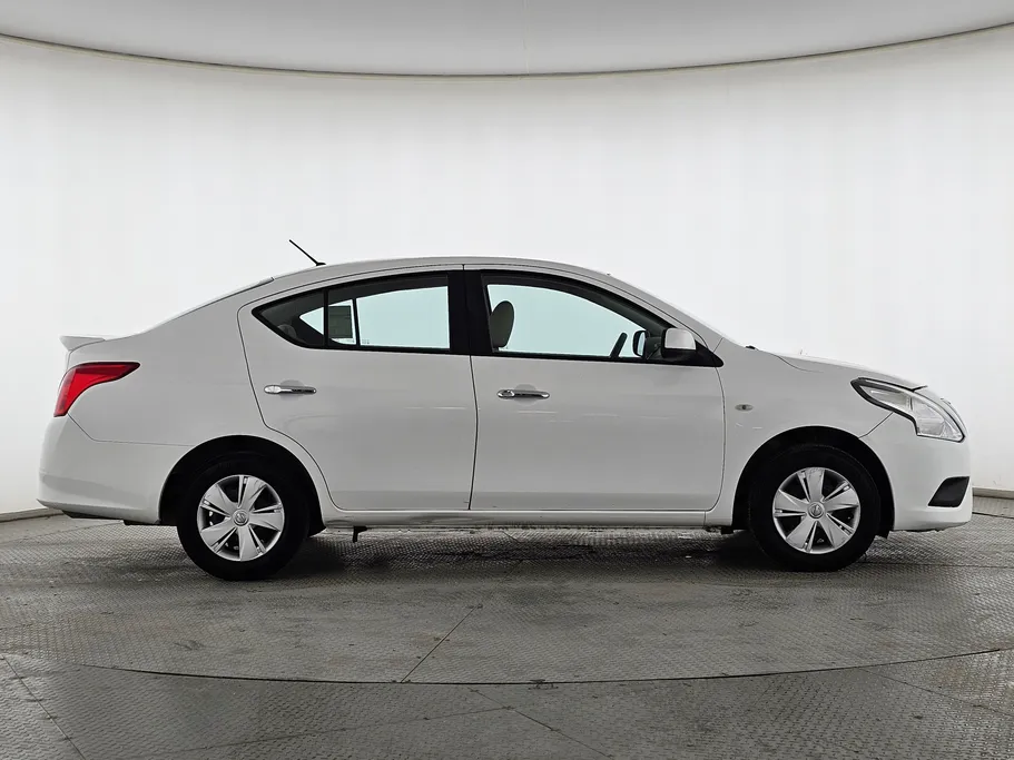 2020 Nissan Sunny SV 