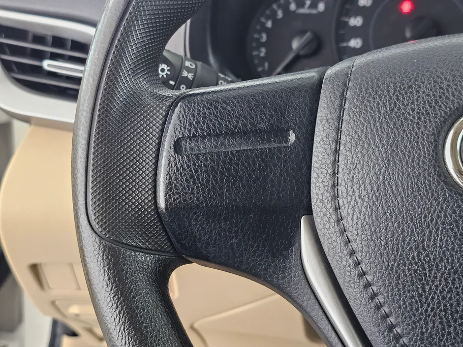 2019 Toyota Yaris  Y 