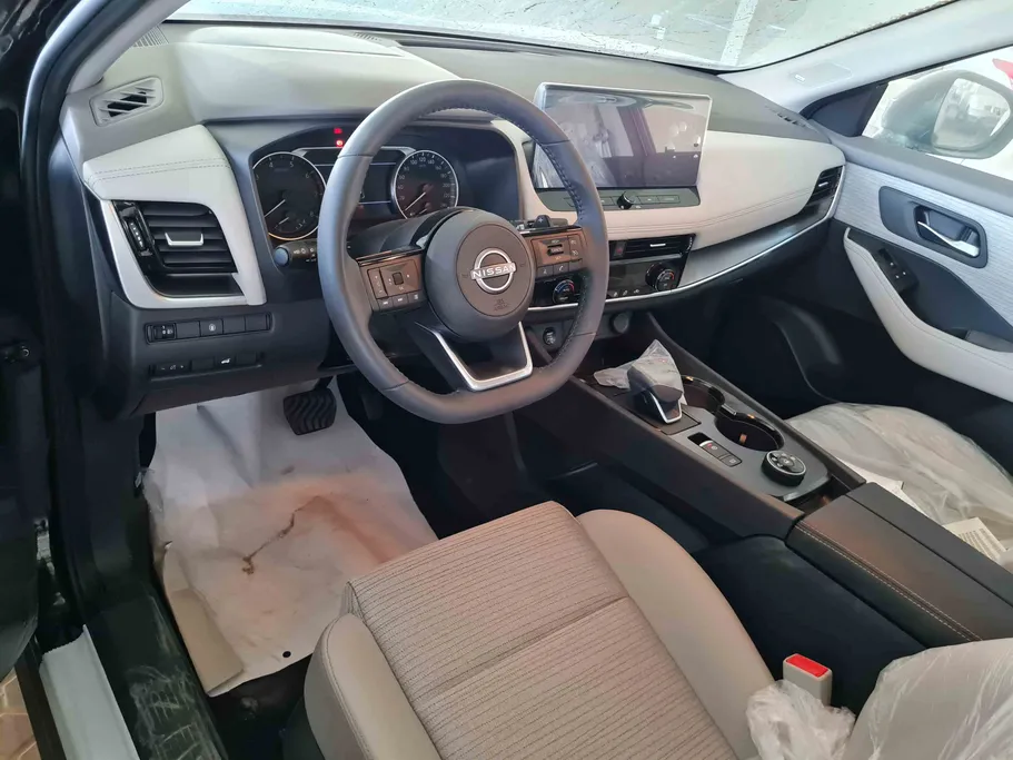 2025 Nissan Xtrail SV 