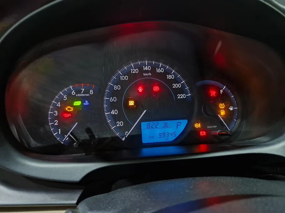 2022 Toyota Yaris  Y 
