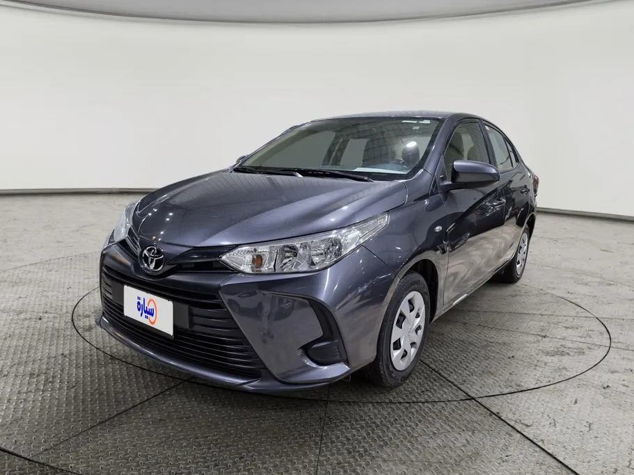 2022 Toyota Yaris  Y 