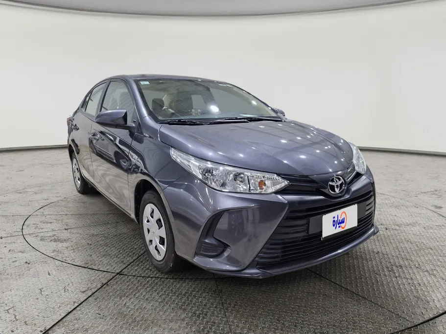 2022 Toyota Yaris  Y 