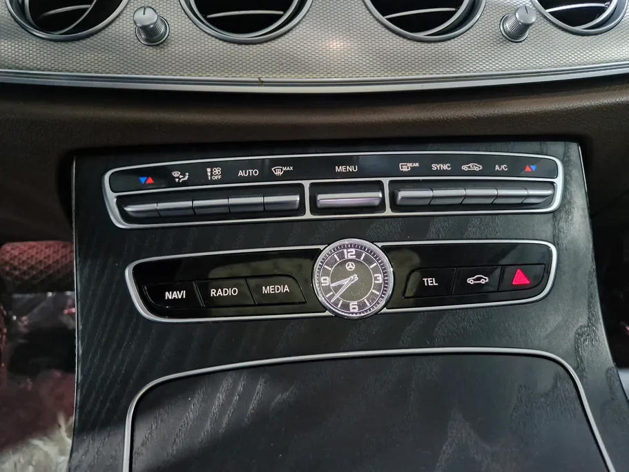 2020 Mercedes E 200 