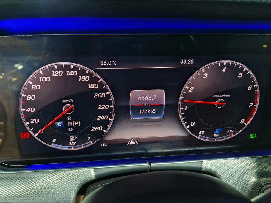 2020 Mercedes E 200 