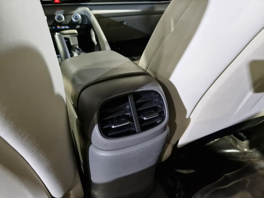 2023 Hyundai Elantra Smart 