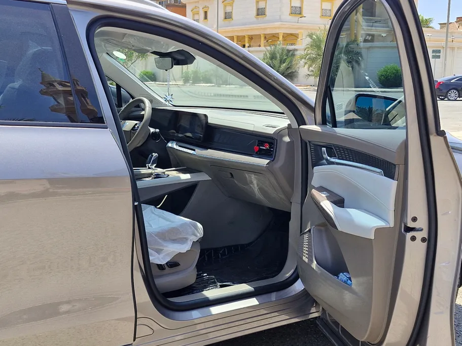 2025 MG RX9 COM 