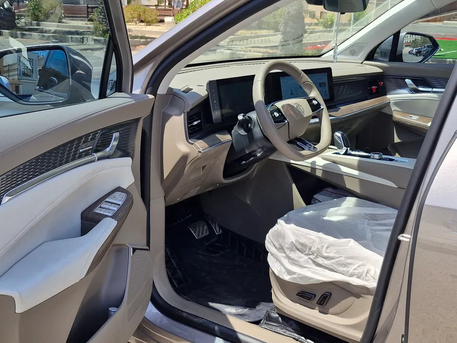 2025 MG RX9 COM 
