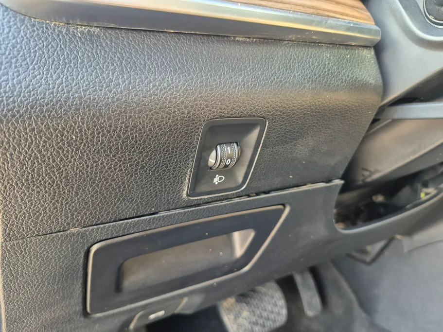 2022 MG RX8 LUX 