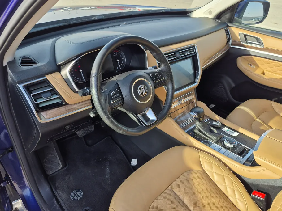 2022 MG RX8 LUX 
