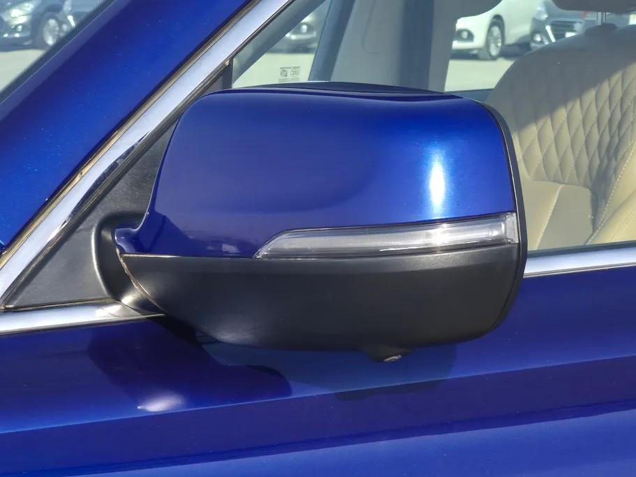 2022 MG RX8 LUX 