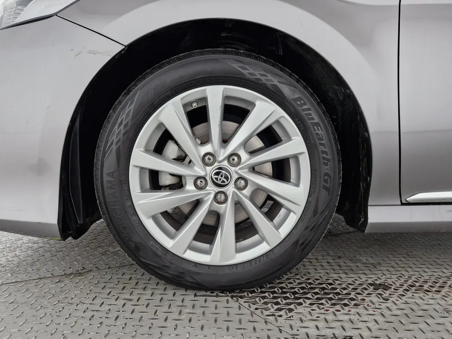 2024 Toyota Camry  GLE 