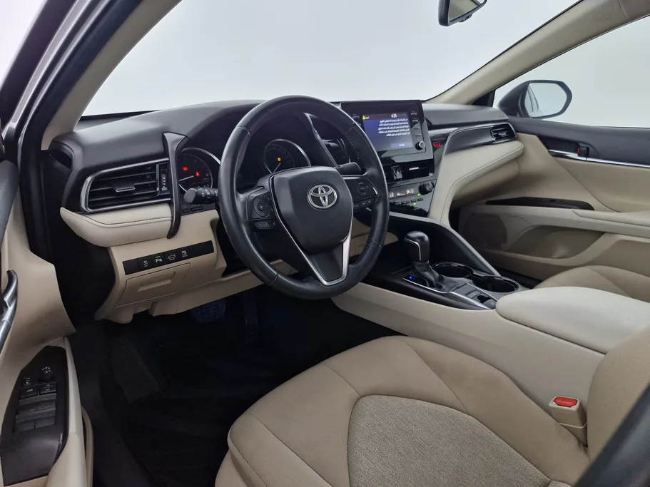 2024 Toyota Camry  GLE 