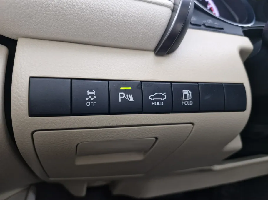 2024 Toyota Camry  GLE 