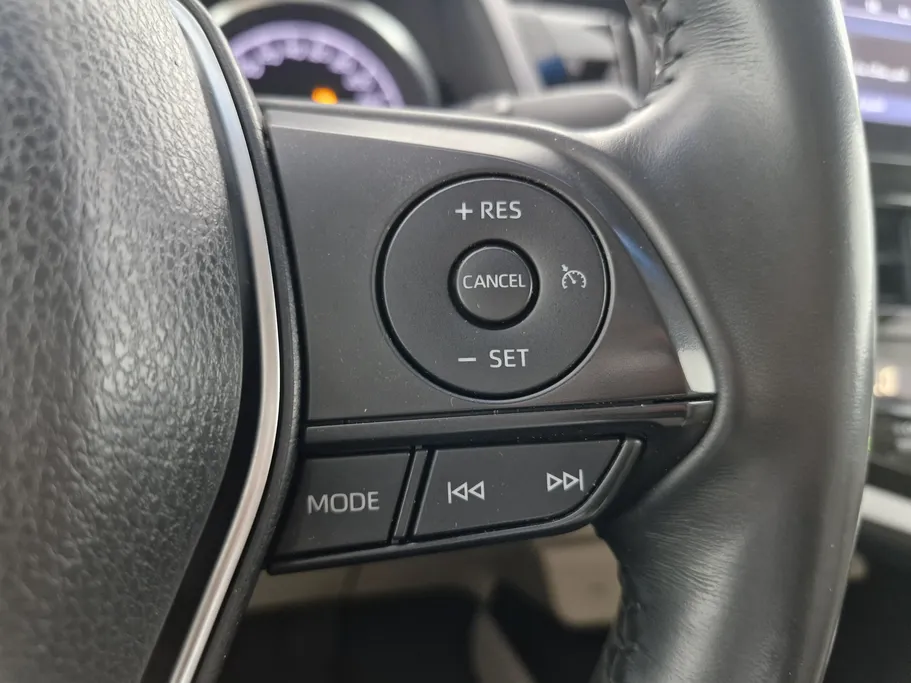 2024 Toyota Camry  GLE 