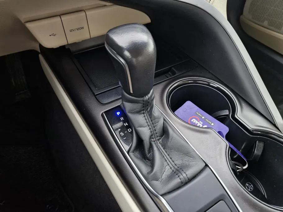 2024 Toyota Camry  GLE 