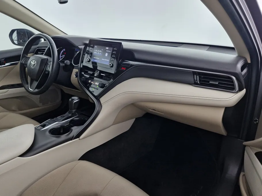 2024 Toyota Camry  GLE 