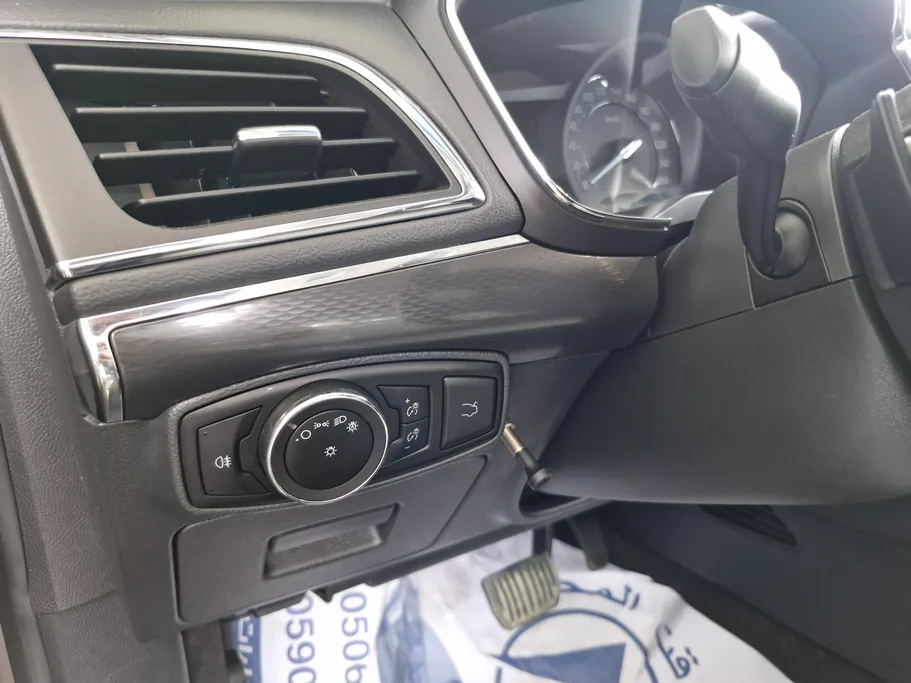 2020 Ford Taurus Ambiente 
