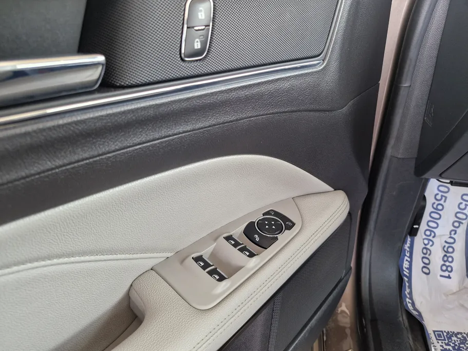 2020 Ford Taurus Ambiente 